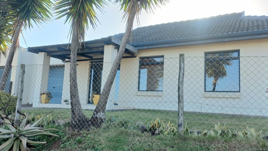 2 Bedroom Property for Sale in Kidds Beach Eastern Cape